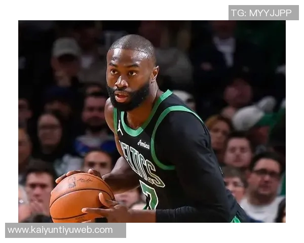 凯尔特人半场领先活塞杰伦布朗表现出色康宁汉姆努力追分