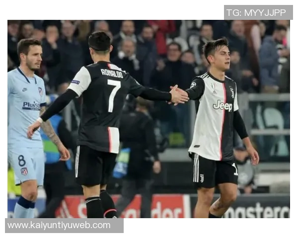 C罗传中意外反弹安吉洛破门胜利队在第30分钟成功扳平比分