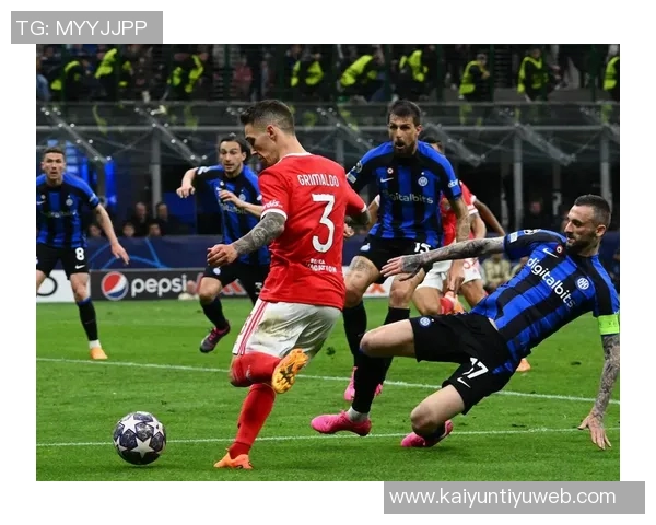 欧冠小组赛第四轮综述拜仁阿森纳国米强势全胜本菲卡贾府遭遇全败困境