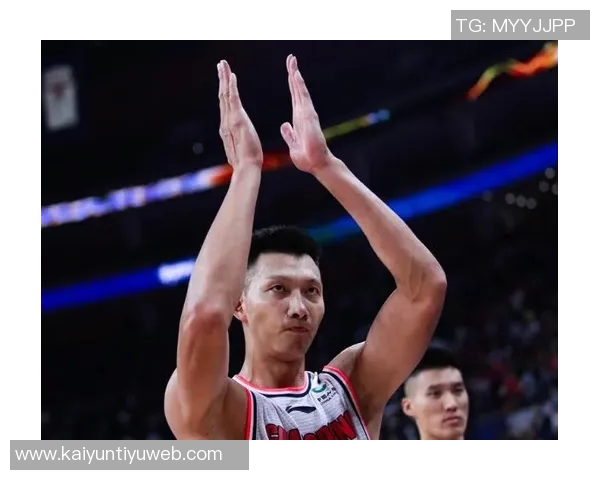 卢指导分析对手中锋外投威胁我们的大个子速度不足小阵容劣势明显 卢指导分析对手中锋外投威胁我们的大个子速度不足小阵容劣势明显