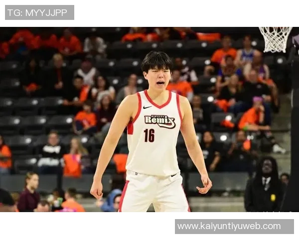 拓记:本周无背靠背比赛罗威全勤出战杨瀚森失去常规轮换中锋位置 拓记:本周无背靠背比赛罗威全勤出战杨瀚森失去常规轮换中锋位置